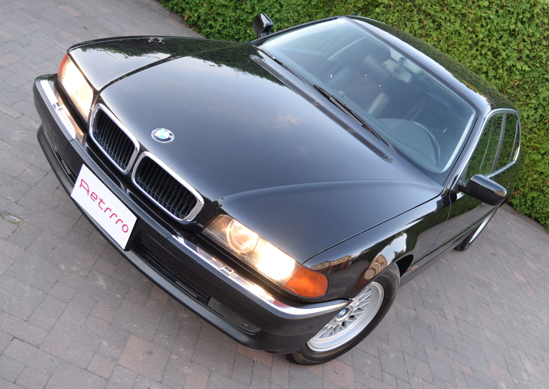 BMW E38 740i 1994r. — Retrrro Samochody klasyczne i